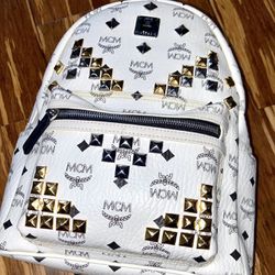 $800 AUTHENTIC MCM BACKPACK