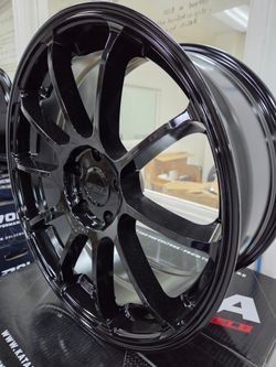 KATANA KR07 18X8 5X124.3 GLOSS BLK