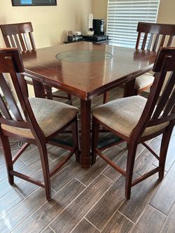 Table and 4 chairs
