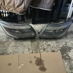 Ford  Explorer Headlights 2016-19 OEM