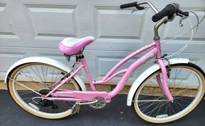 Schwinn Lulu 26” Cruiser Bike