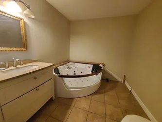 New Bath Tub