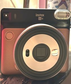 Fujifilm Instax SQ6 square format instant camera with case