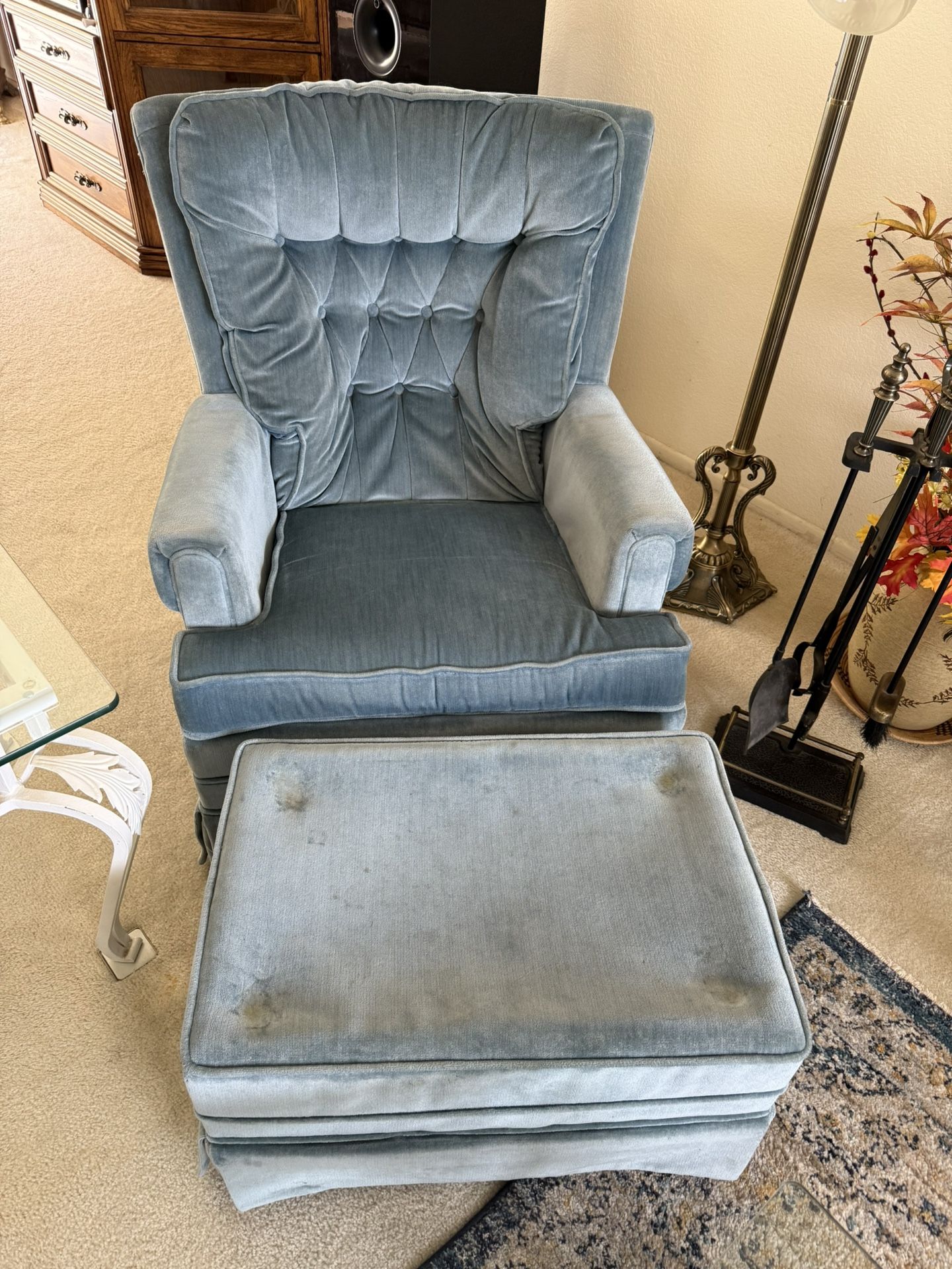 2 Chairs With Ottoman