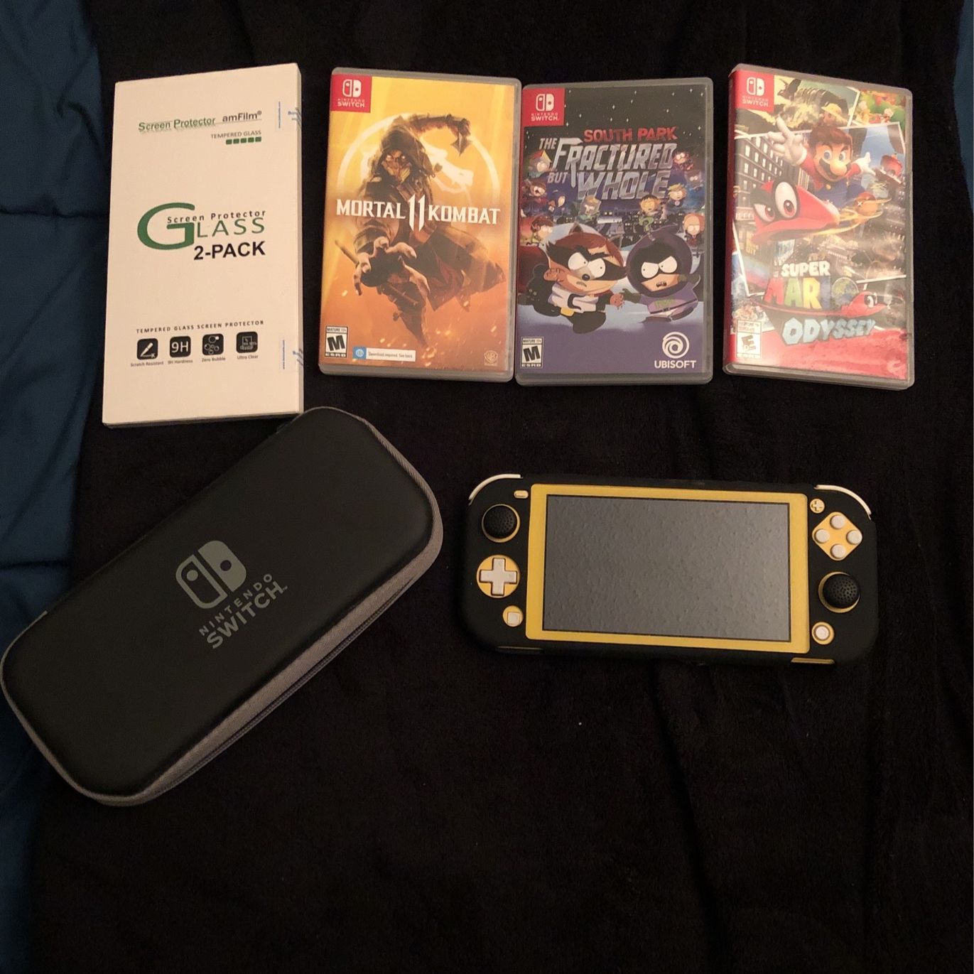 Nintendo Switch Lite Combo Pack