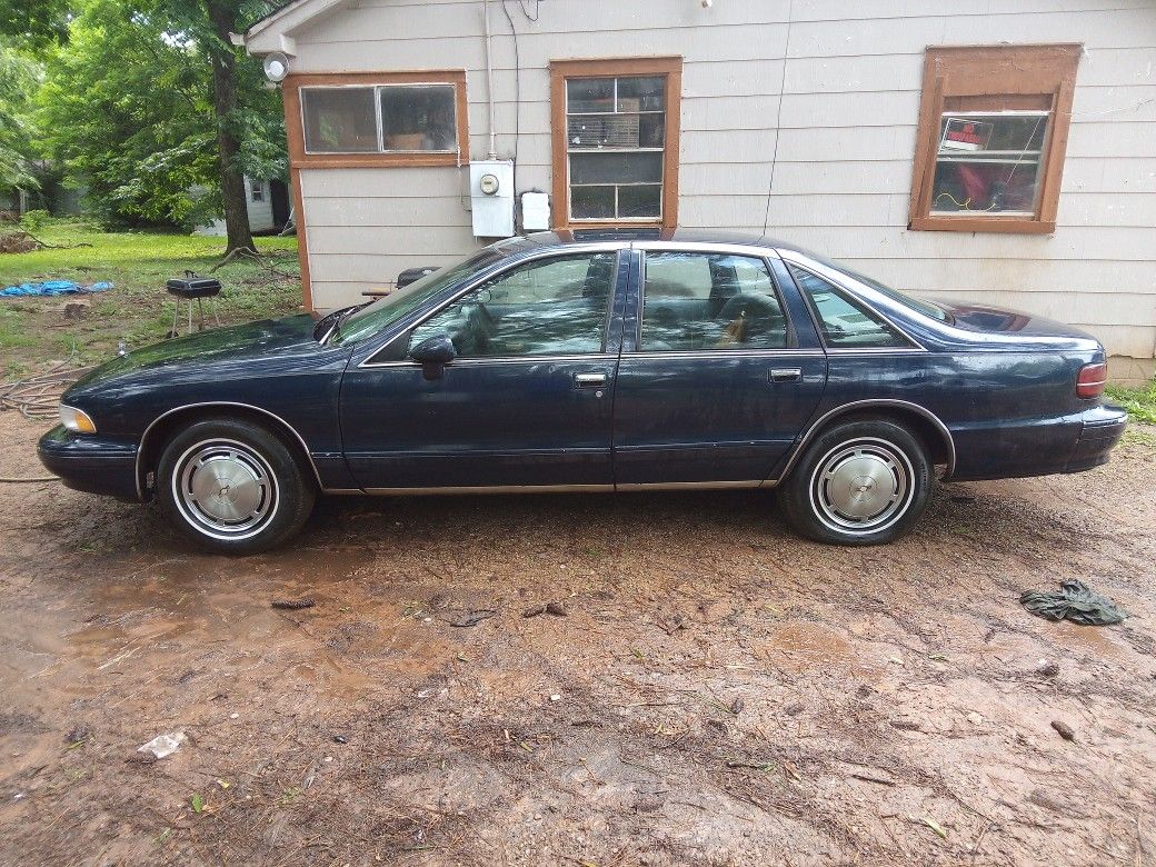 1993 Round Body Chevy Caprice Classic 5.7 Engine
