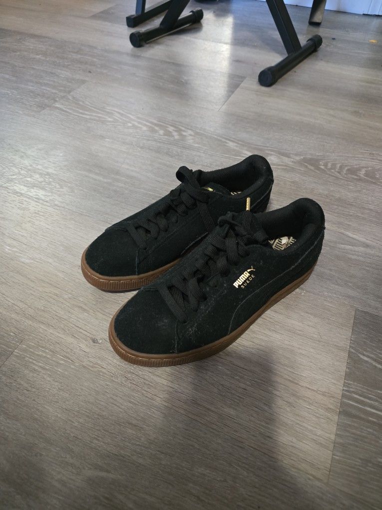 Puma Suede Sneakers Women's 7