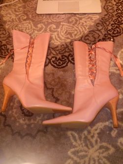 Pink hightop heels send an offer