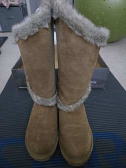 BEARPAW Sheilah Suede Knee High Snow Boots Faux Fur Trim Waterproof 7.5M