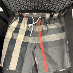 See Profile‼️Burberry Men Swim Trunk🔥