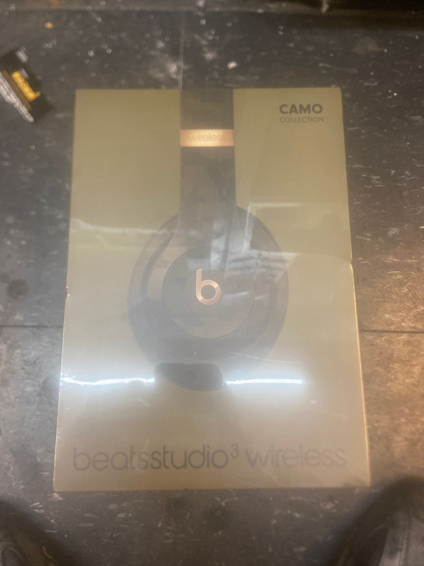 Studio beats 3 wireless brand new