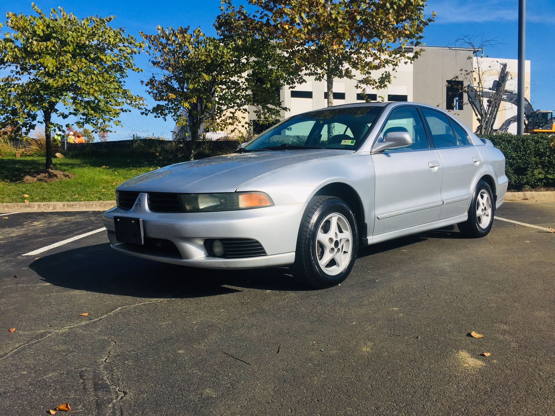 2003 Mitsubishi Galant 4 cyl has 130xxx miles runs very smooth very clean in and out cold AC has cd fm am all power window sunroof doors locks New