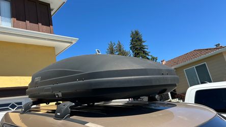 Used Thule Rooftop Cargo Box