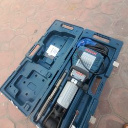 Bosch Jack Breaker 120 -Volt Corded Demolition Hammer