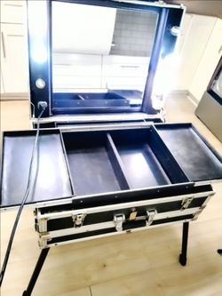 Heavy French vintage make up traveling case