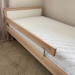 IKEA kids SNIGLAR bed