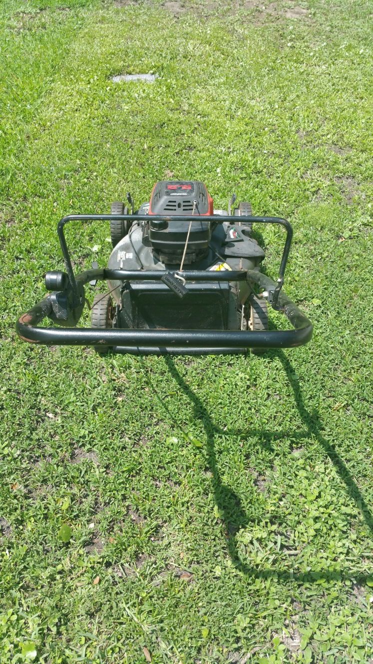 Craftsman 22" Self Propelled Lawn Mower for Sale in Jacksonville, FL