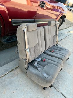 3rd Chevy Tahoe seats