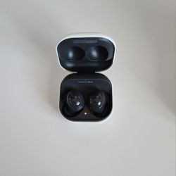 Samsung Galaxy Buds2 True Wireless Bluetooth Earbuds Black with Charging Case