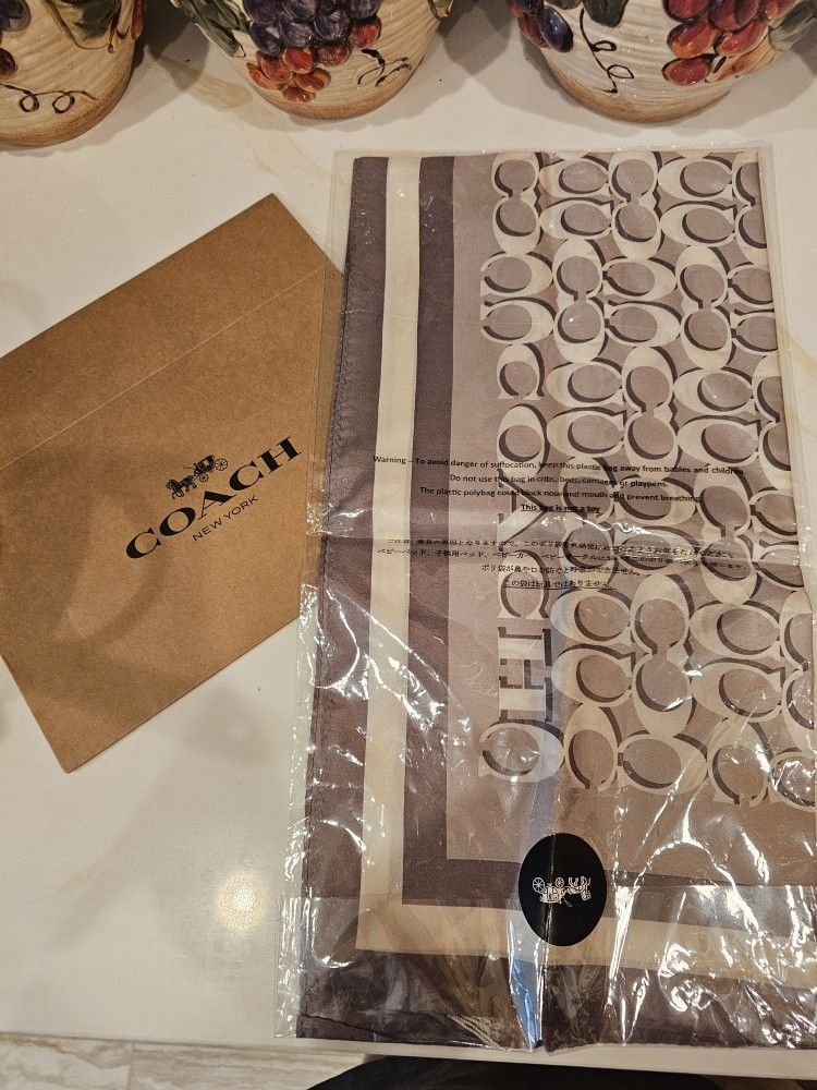 Coach Scarf, New