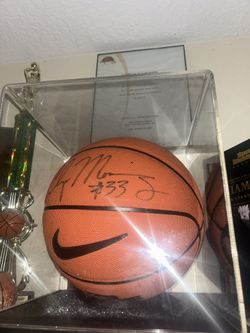 Alanzo Mourning Autograph Basketball