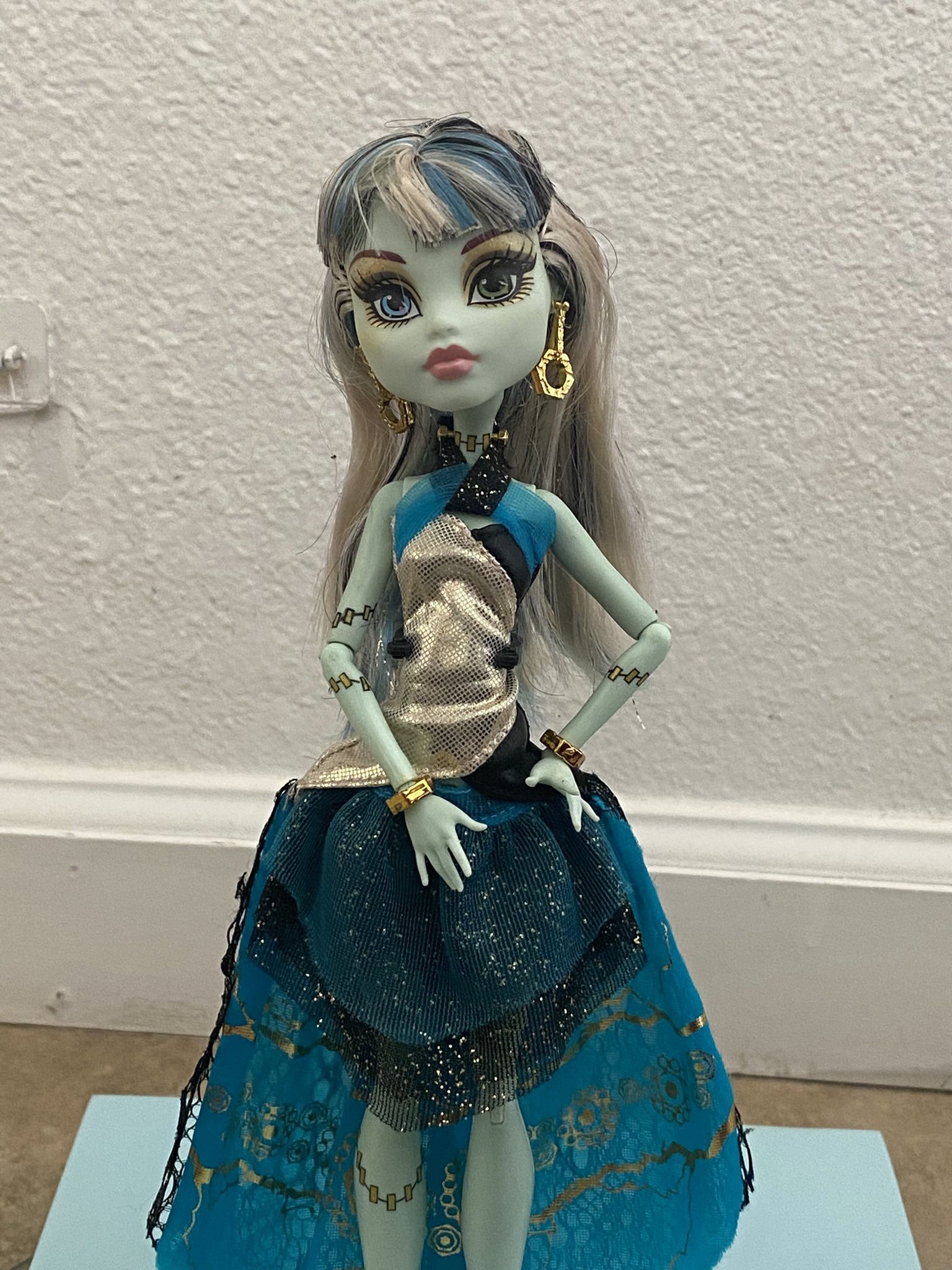 Monster High Frankie Stein 2012-13 Wishes Haunt The Casbah Fashion