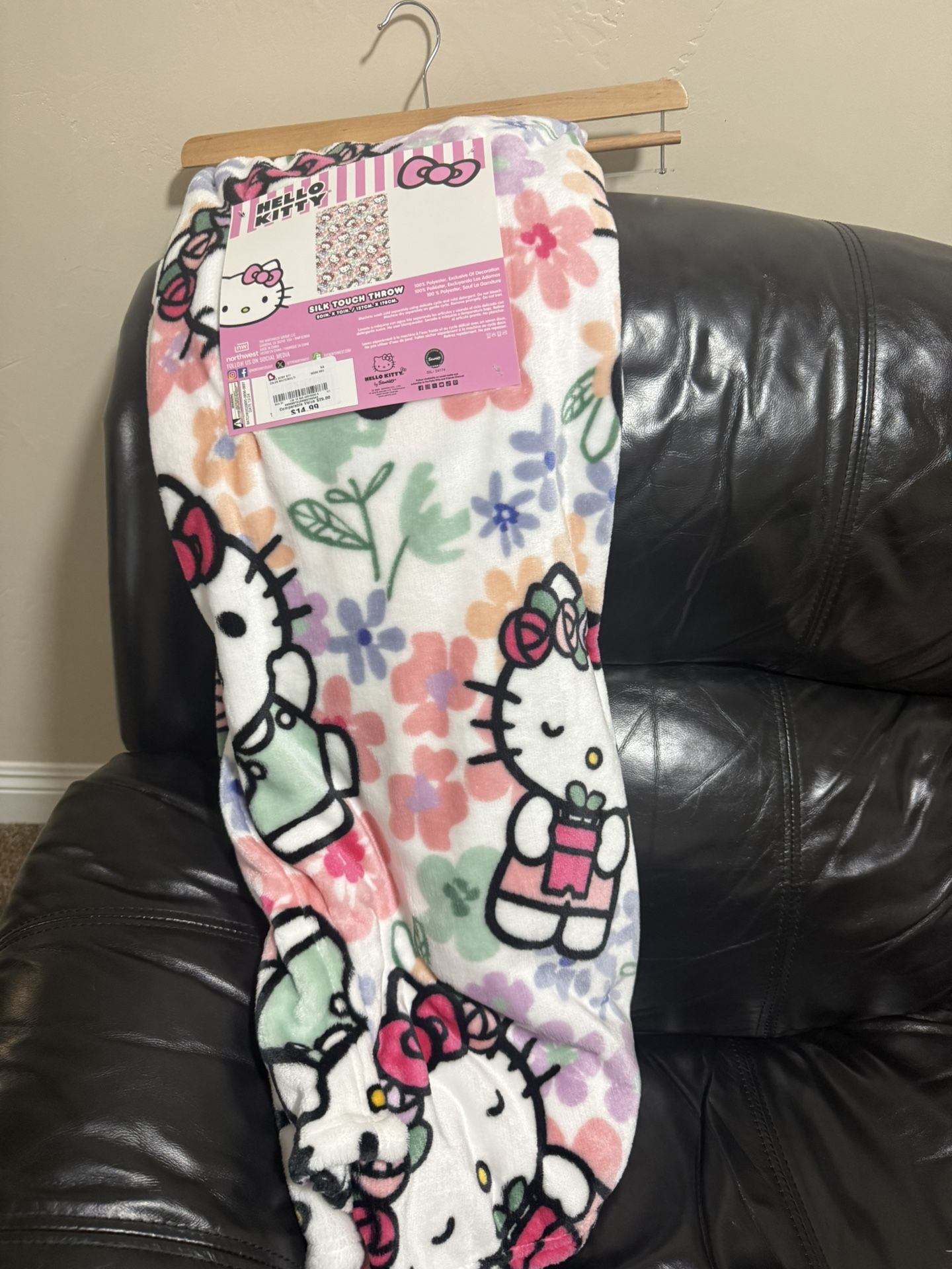 Hello Kitty Blanket