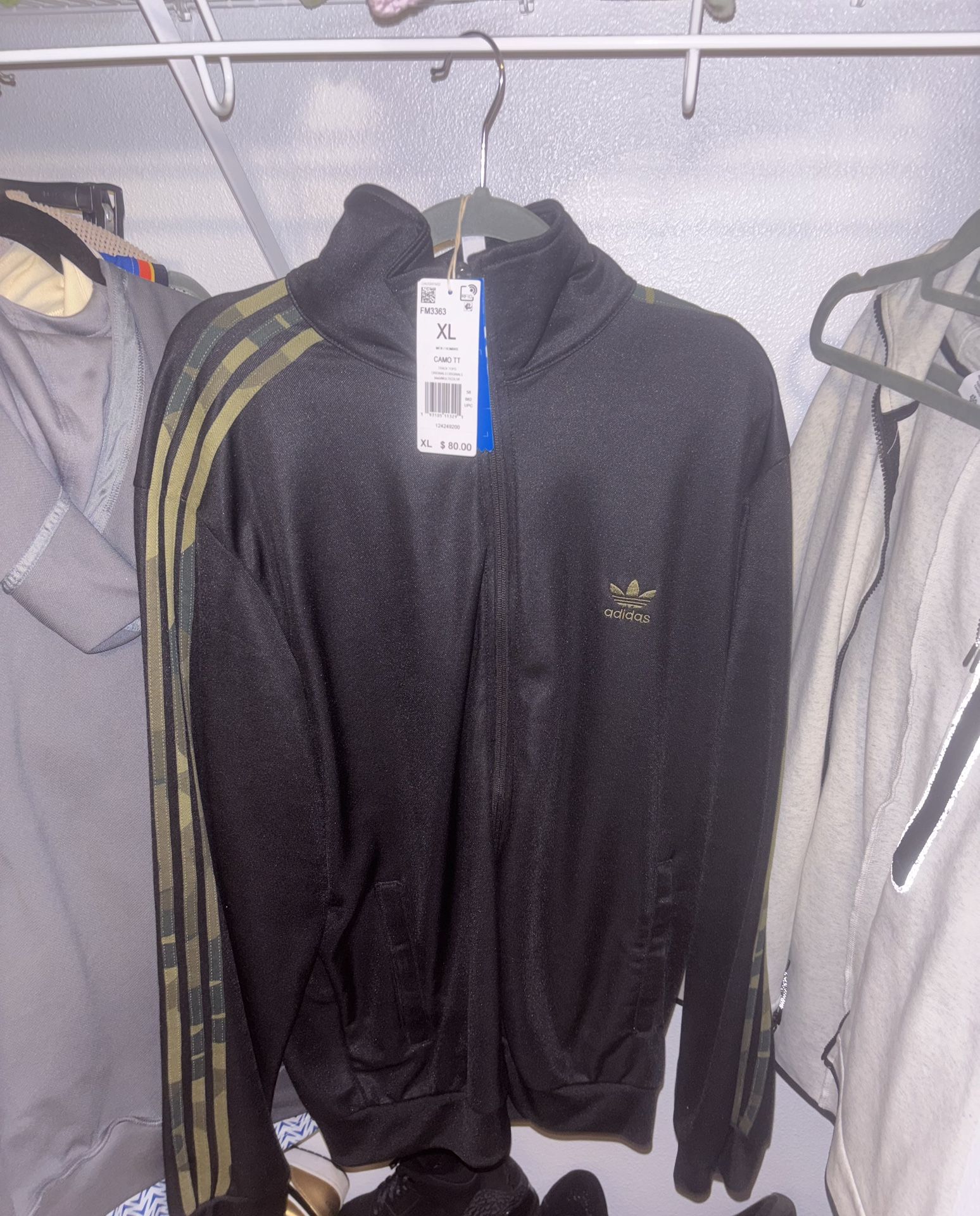 Adidas Xtra Large Zip Up