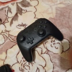 Nintendo Switch Pro Controller 