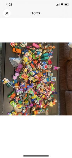 More 160 vintage Mc toys Disney burgers King 1  fli stone baby dinosaur Mario Luigi Smurf  Mickey Mouse cabbage toys  goof duck Donald