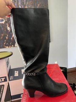 Boots Aerosoles Black Medium Heel Brand New 