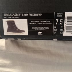 Sorrel Waterproof Snow Rain Boots. 