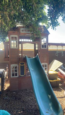 Cedar Summit play set