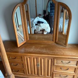 Vanity Dresser