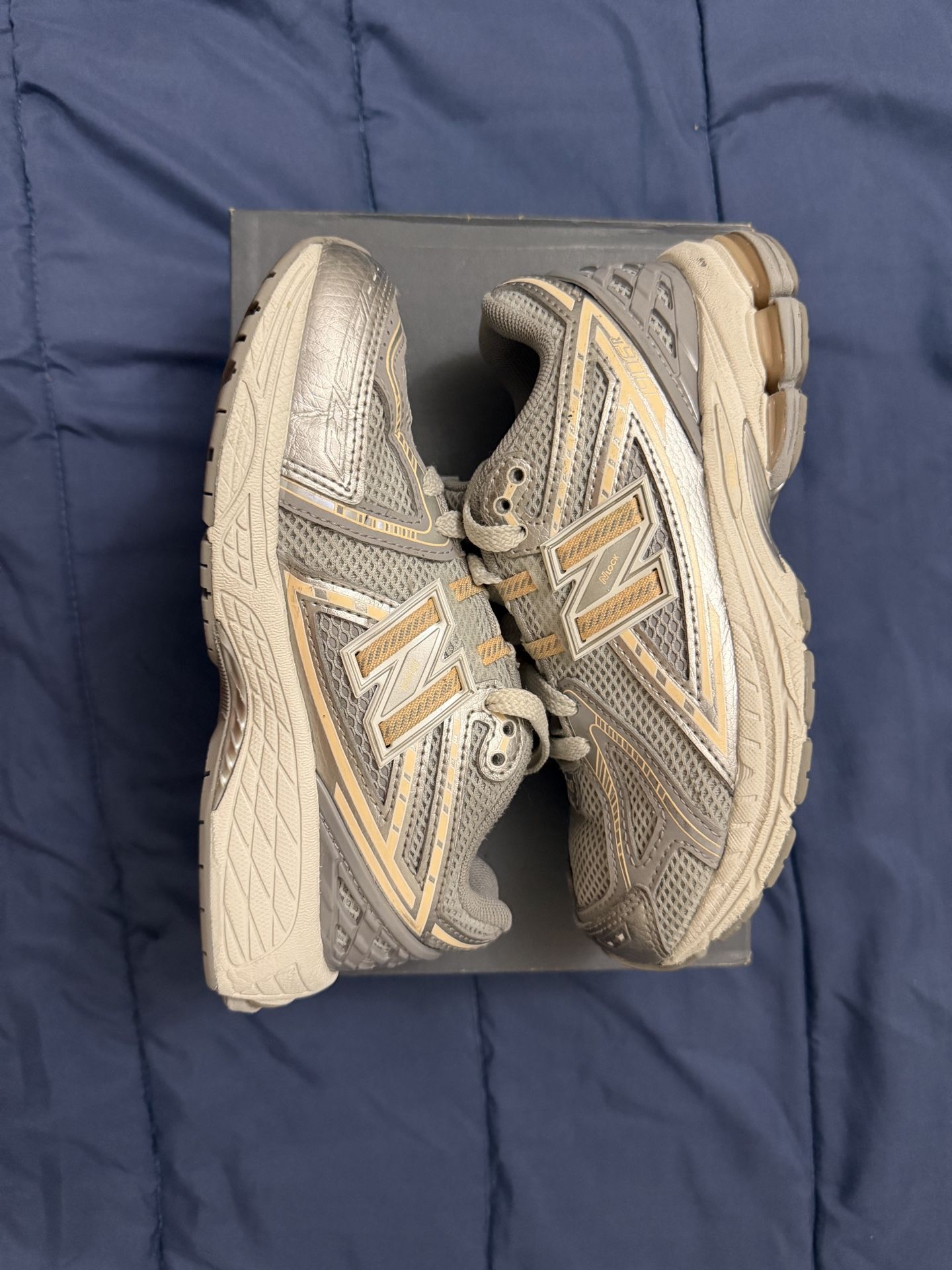 New Balance 1906R Kids Size 2