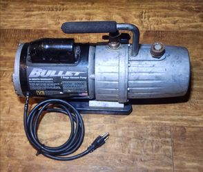 Bullet 2-Stage Vacuum Pump Model 93600 7 CFM