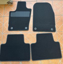 Jeep Grand Cherokee carpet floor mats 2021
