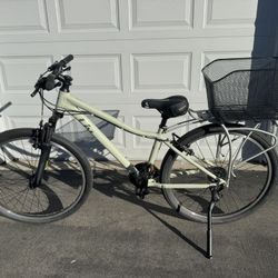 Liv Bliss Women’s Mountain Bike Size X-Small - Like New!! 