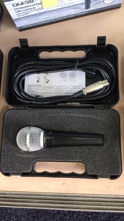 Studio Z Dynamic Microphone Cable & Case Included New In Box 💵  💳  💵  Cash and Card Accepted
