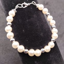 Fashion Pearl Bracelet