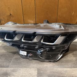 2024 Ford Mustang Left headlight xenon