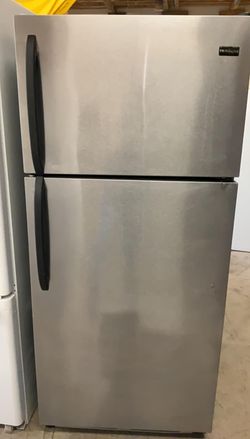 Frigidaire Top Mount Stainless Steel Refrigerator Fridge
