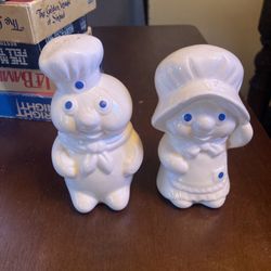 Vintage 1988 Pillsbury Doughboy Poppin & Poppie Fresh Salt & Pepper Shakers $20