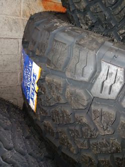 New set of tires zeetex all terrain 315 70 17 lt
