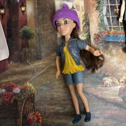 Spin Master Liv Katie Doll With Purple Hat McDonalds 2011 Happy Meal Toy 6"