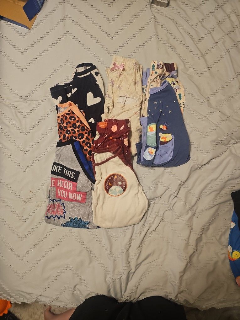 9 Piece Girls Size 6 Pajama Lot