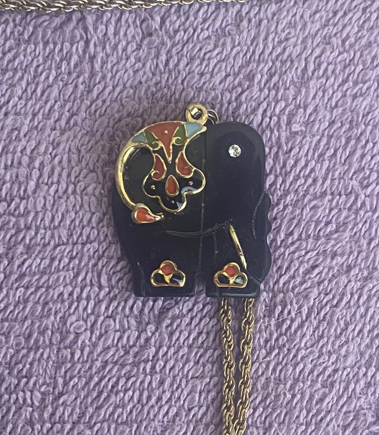 Vintage Black Onyx ELEPHANT Enamel Pendant Necklace 