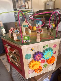 5-in-1 Wooden toddler activity cube”