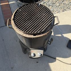 Char-Broil Propane Smoker – Works – Great for BBQ