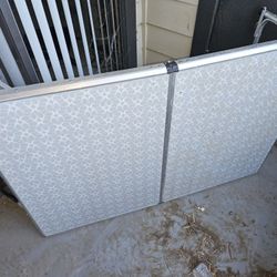 Folding Table 